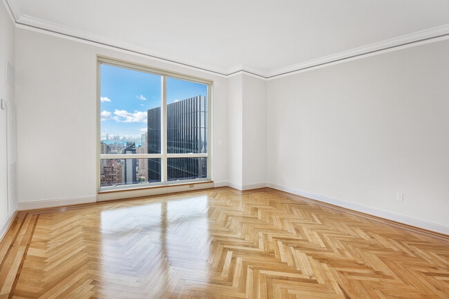 Building Photo - 230 W 56th St