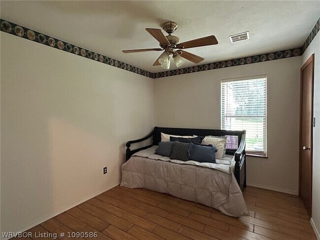 Building Photo - 17793 Orchard Ln