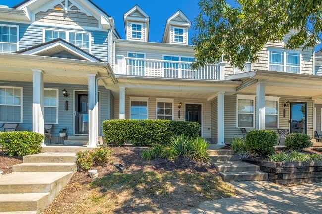 Primary Photo - Beautiful Townhome in Antioch
