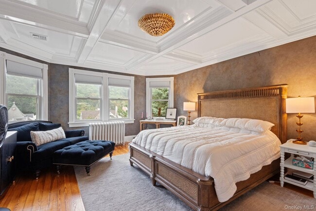 Building Photo - 56 Scudder Ave