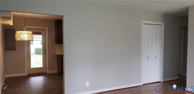 Building Photo - 2318 Leah Rd