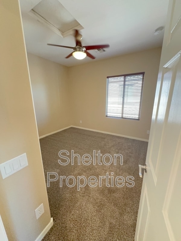 Building Photo - 20877 W Court St