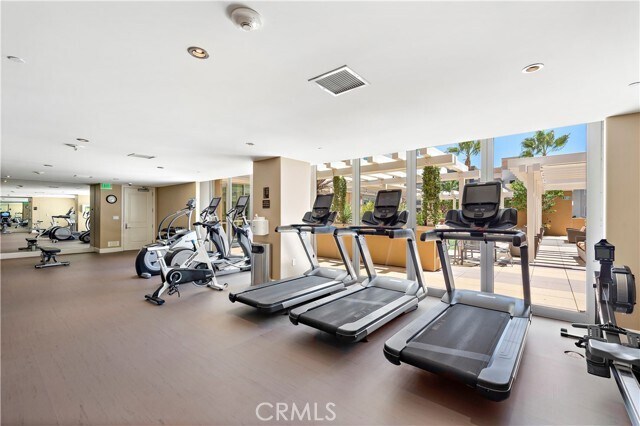 Building Photo - 3052 Scholarship