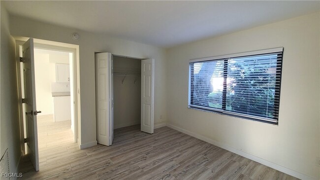 Building Photo - 2610 Providence St