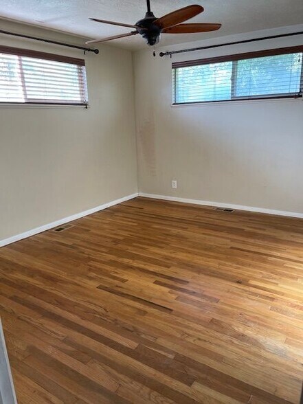 Building Photo - 116 W 250 S