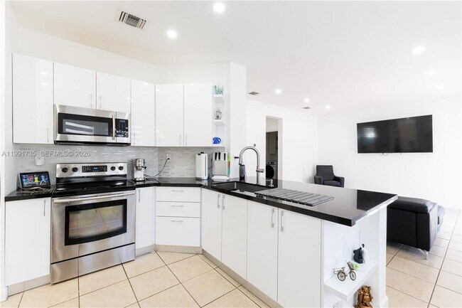 Building Photo - 10856 SW 247 St