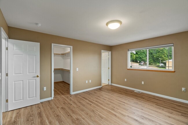 Building Photo - 502 E Ferndale Ave