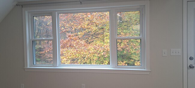 Building Photo - 338 Haverhill Rd