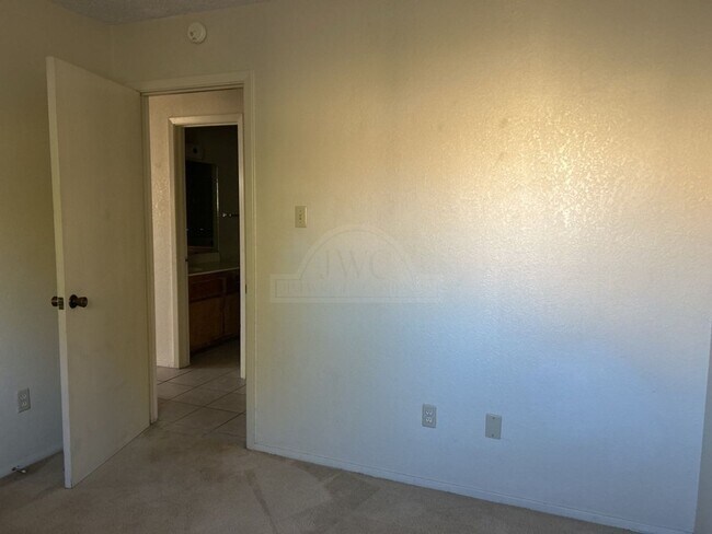 Building Photo - 4111 Water St