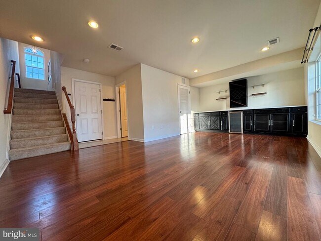 Building Photo - 20955 Brunswick Ln
