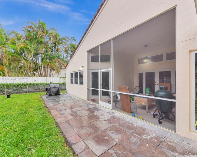 Building Photo - 204 Cameron Dr