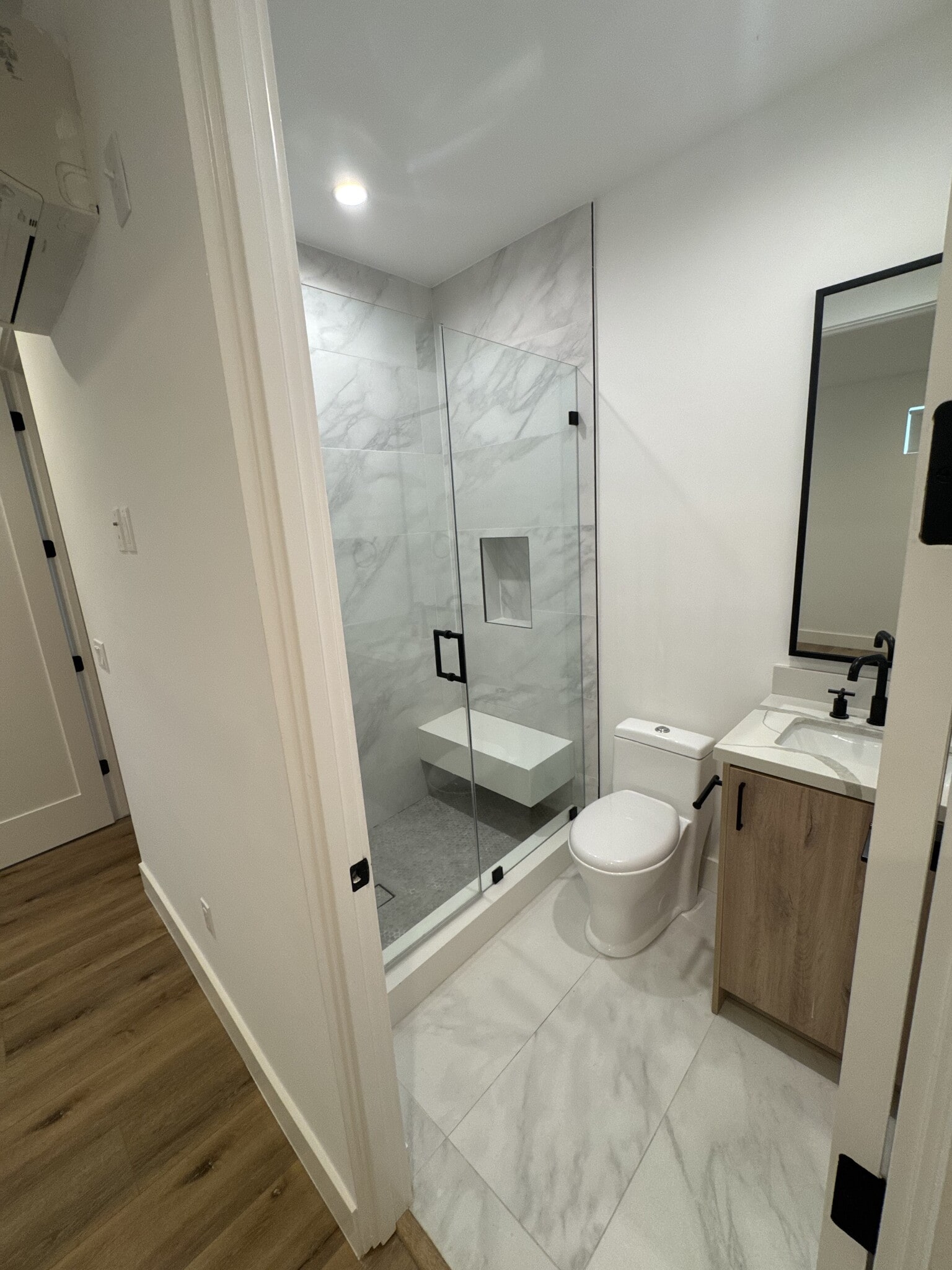 Building Photo - 10919 Hesby St