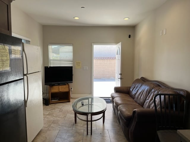 Building Photo - 14896 Van Buren St