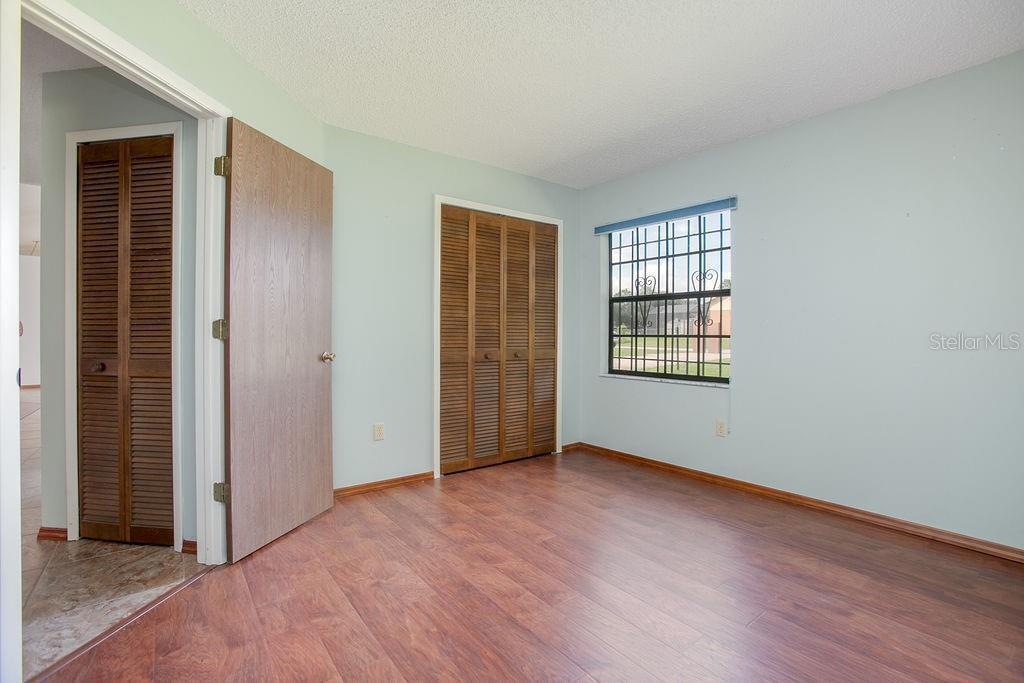 second bedroom - 3155 Boxelder St