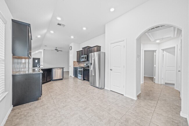 Building Photo - 5742 Pampus Prairie Rd