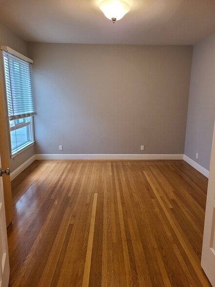 Bed 3 - 824 26th Ave
