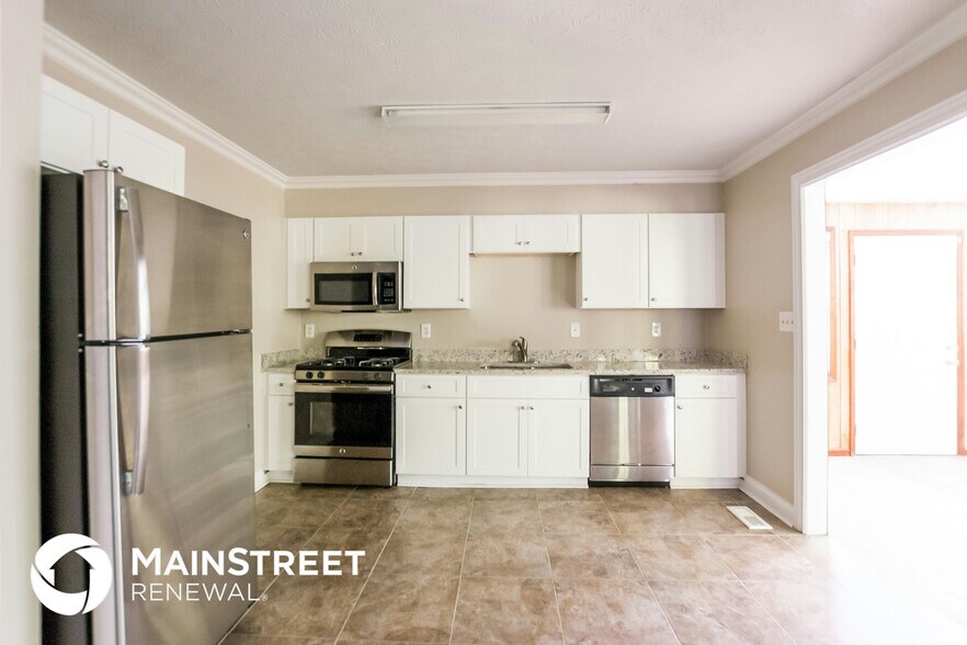 Building Photo - 4505 Grandeur Cir