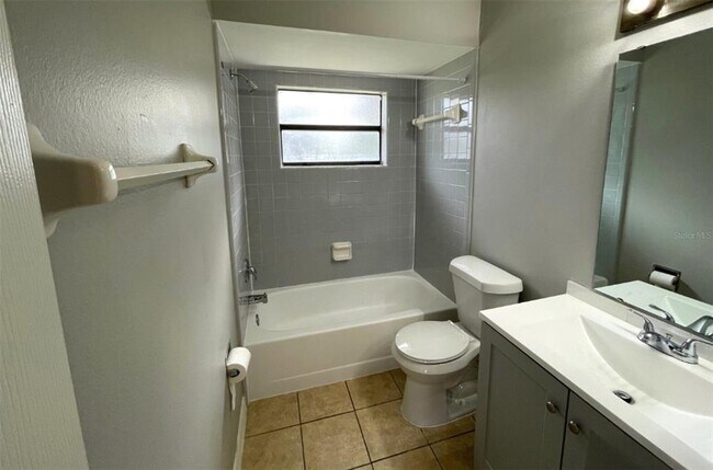 Building Photo - 305 Mormanno Way