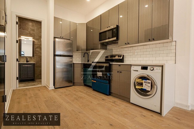 Primary Photo - 4922 5th Avenue