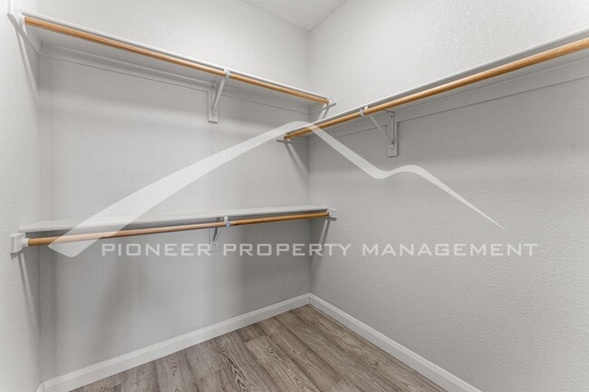 Building Photo - 6996 W Alaska Dr