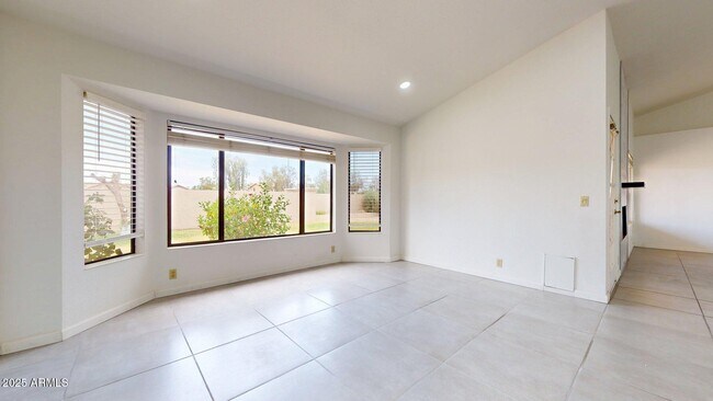 Building Photo - 9814 W Menadota Dr