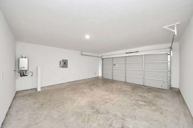 Building Photo - 1306 Charlotte Wy