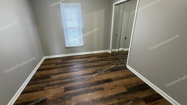 Building Photo - 107 Floral Dr