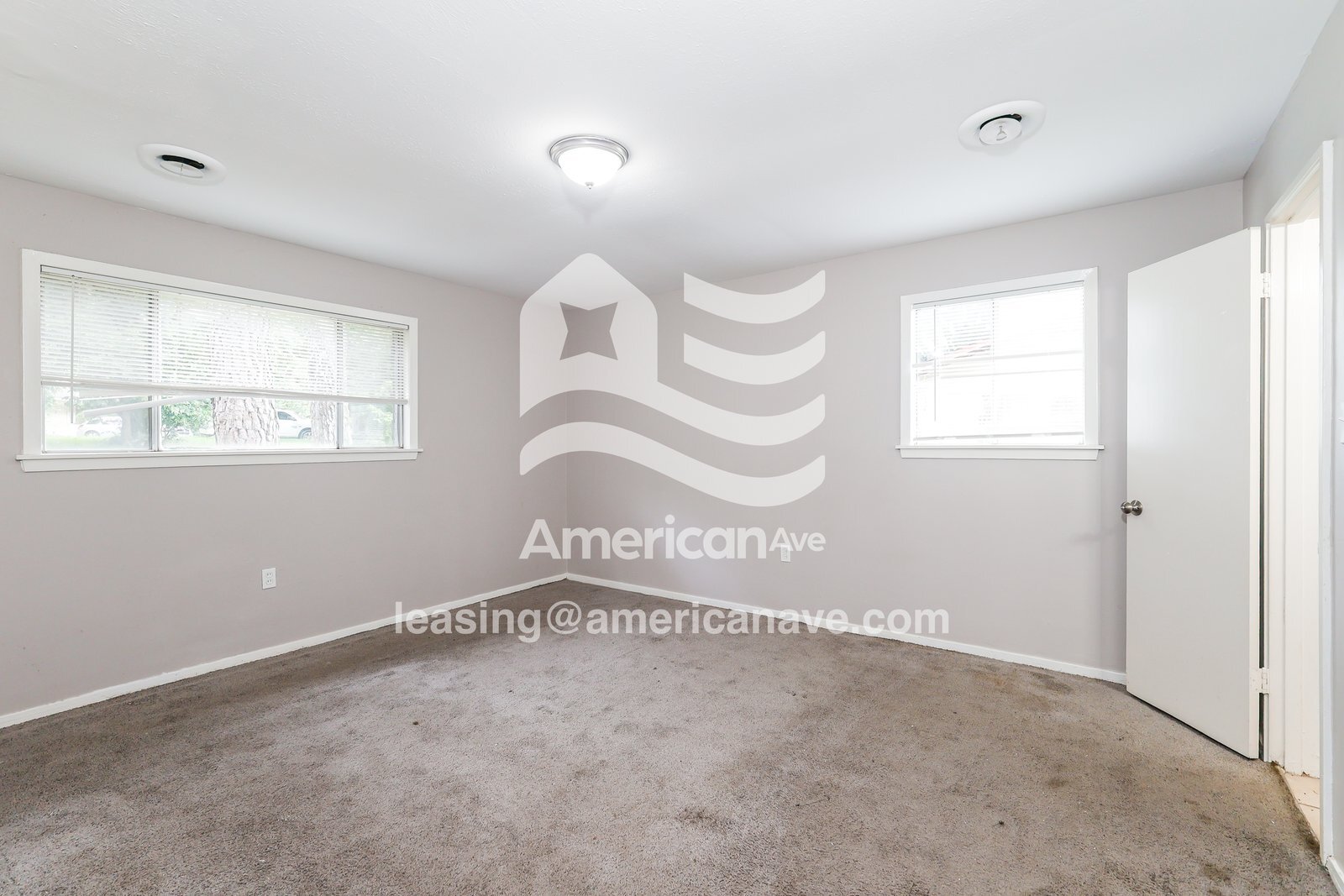 Building Photo - 408 Queen Marie Ln