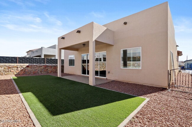 Building Photo - 12321 Desert Dove Ave