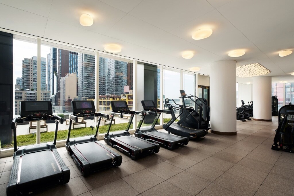Building Photo - 550 Tenth Avenue