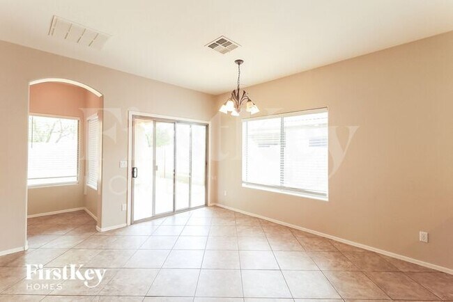 Building Photo - 15309 N 137th Ln