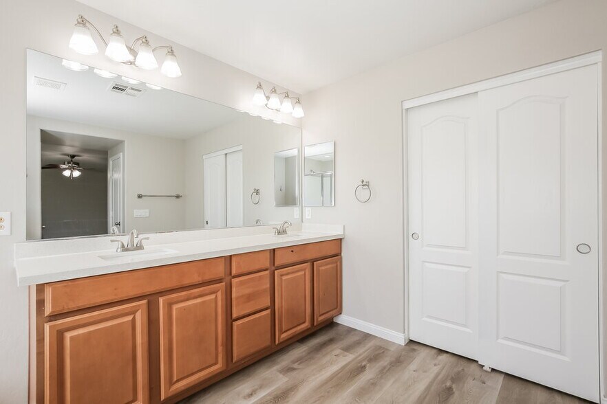 Building Photo - 1417 Beams Ave