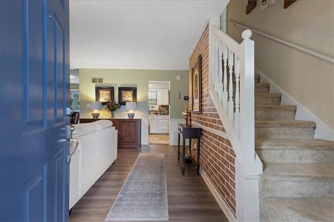 Building Photo - 2660 Windage Dr SW