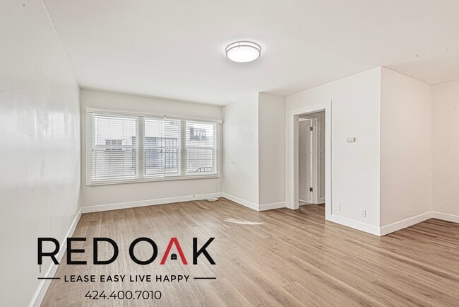 Primary Photo - 515 S St Andrews Pl