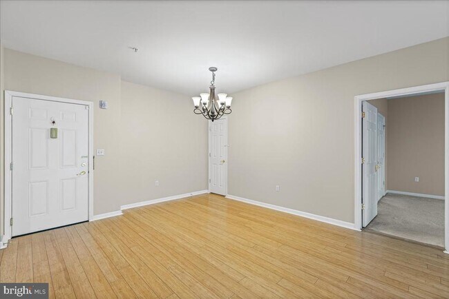 Building Photo - 224 Breeders Cup Dr