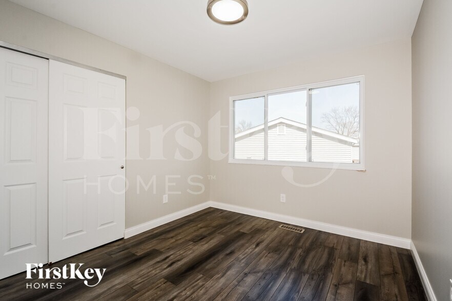 Building Photo - 11814 Featherwood Dr
