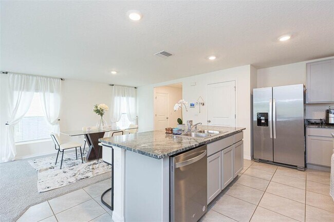 Building Photo - 36703 Spanish Rose Dr