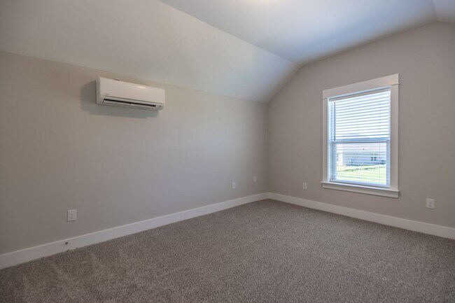 Building Photo - 5 Bedrooms!  Wooded Lot With No Back Neighbors • Luxury Finishes
