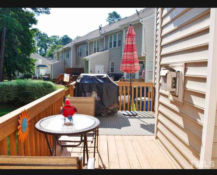 Building Photo - 5650 Picnic Rock Ln