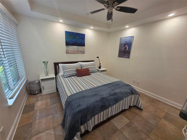 Building Photo - 6295 Bahia Del Mar Cir