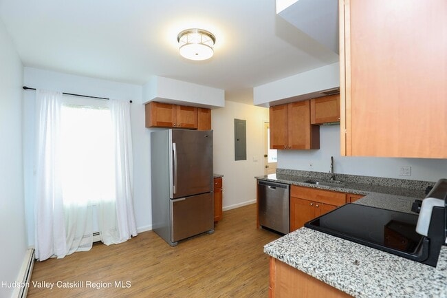 Building Photo - 87 Delaware St