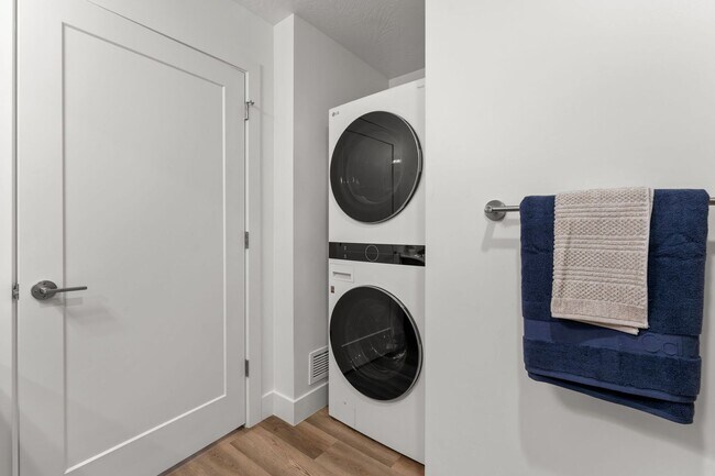 Building Photo - Brand New Modern Apartments at Ascesa