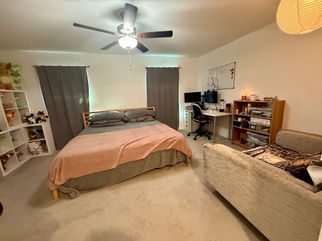 Building Photo - Bryant Square 2/2.5 1 car garage