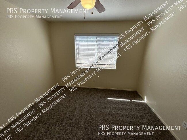 Building Photo - 51 N Del Pueblo Pl