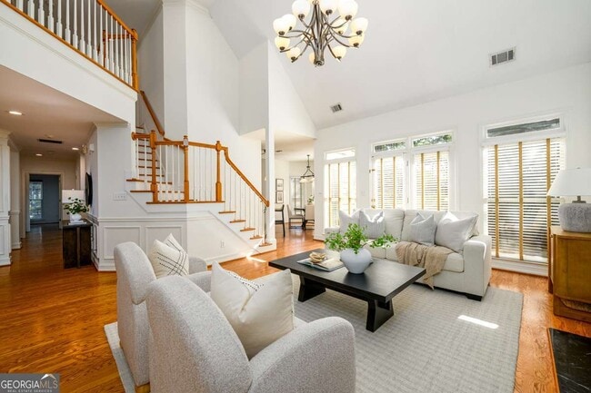 Building Photo - 1560 Oak Park Cove