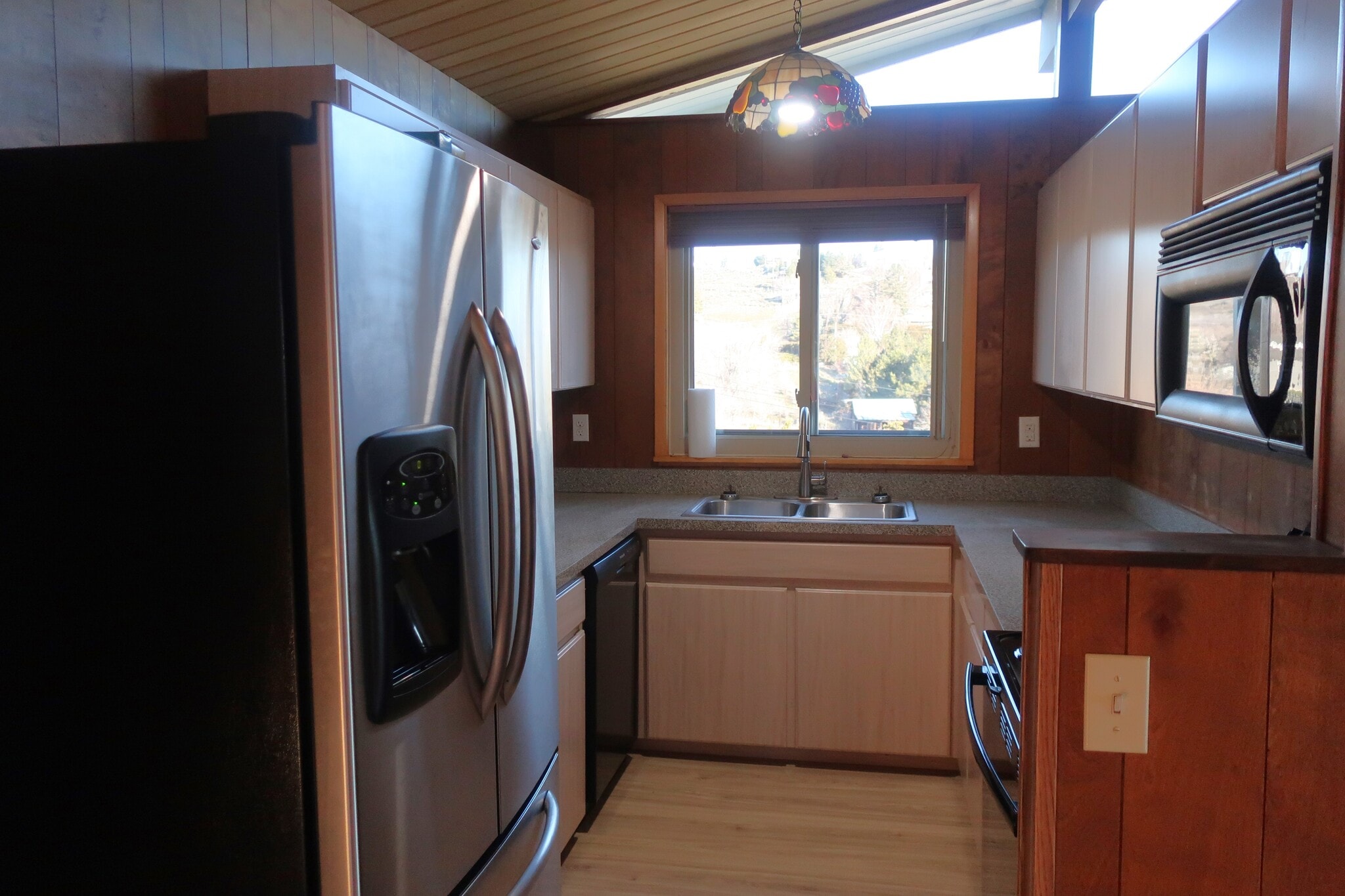 Building Photo - 2405 Lester Rd