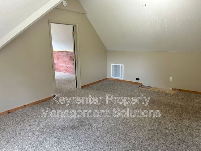 Building Photo - 33 Hodge Farm Ln