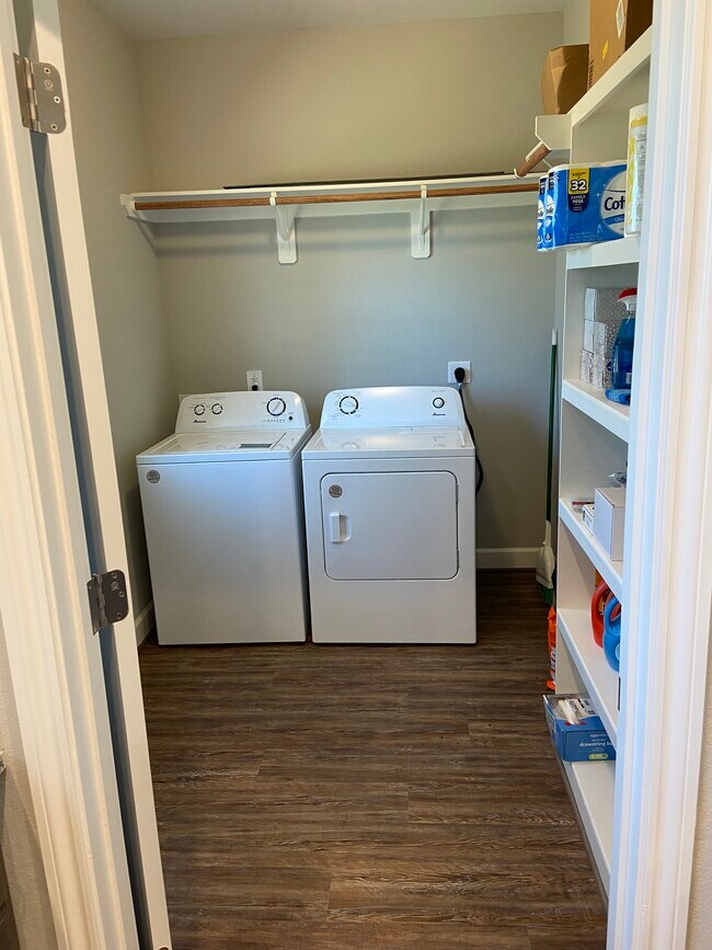 Building Photo - 801 S Mount Mariah Rd