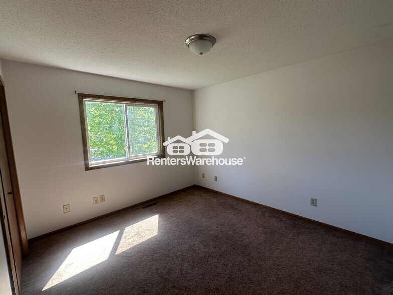 Building Photo - 13892 Woodbine St NW