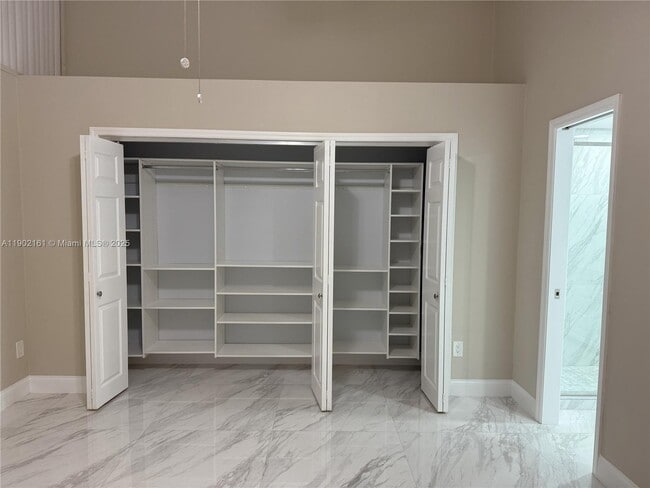 Building Photo - 5416 Eagle Lake Dr